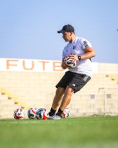 Gabriel Ribeiro Soares, nuevo preparador de arqueras de la selección peruana femenina